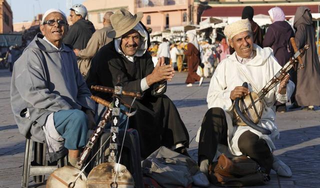 同在非洲，为什么大多数国家都是黑人，摩洛哥人却不是？