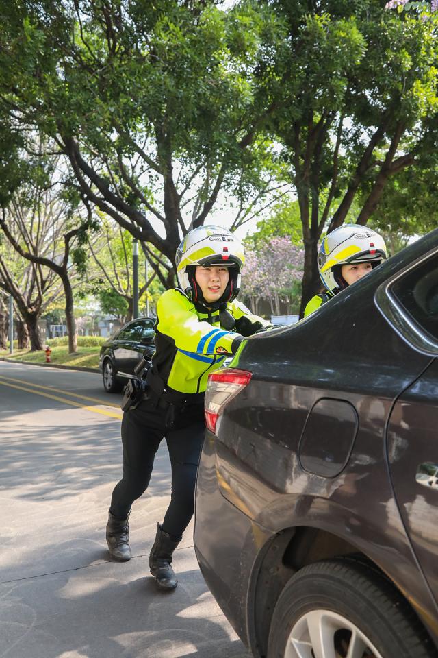 钢铁侠怎么获得,巨人钢铁霞