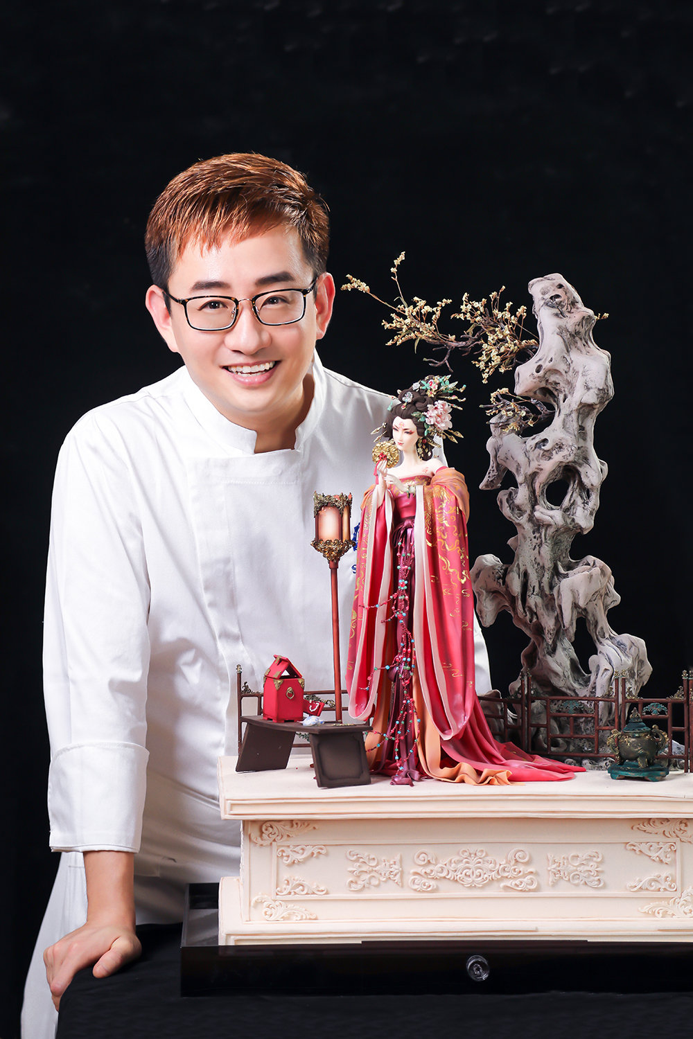 震惊全网的“民间奇人”：农村小伙做蛋糕火出国，马云都得排队买