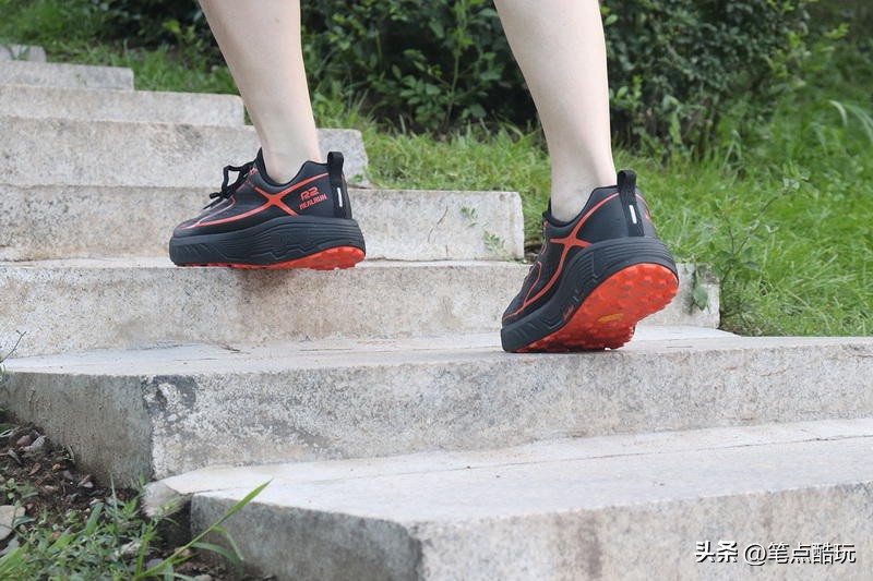 户外跑步要什么环境,什么跑鞋跑得又轻松又不累