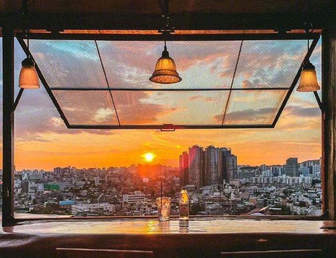 女人穿衣要讲究高级质感,中性色穿搭技巧女冬季