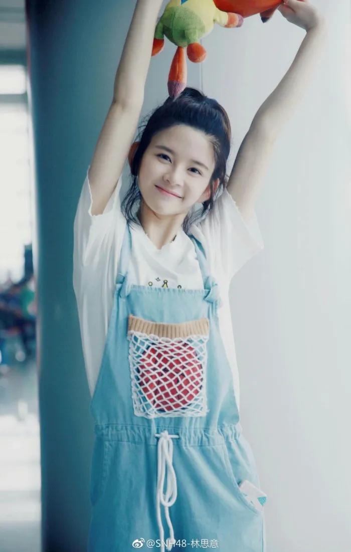 林思意凌晨送孕妇去医院,林思意救下的孕妇