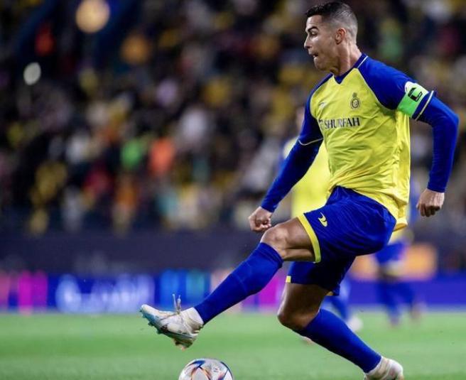 c罗绝平西班牙后场外球迷反应,c罗绝平西班牙后球迷反应