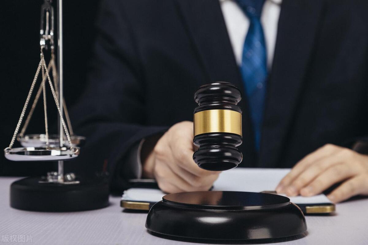 法院离婚女方不同意离婚怎么处理,起诉离婚另一方不接传票怎么办