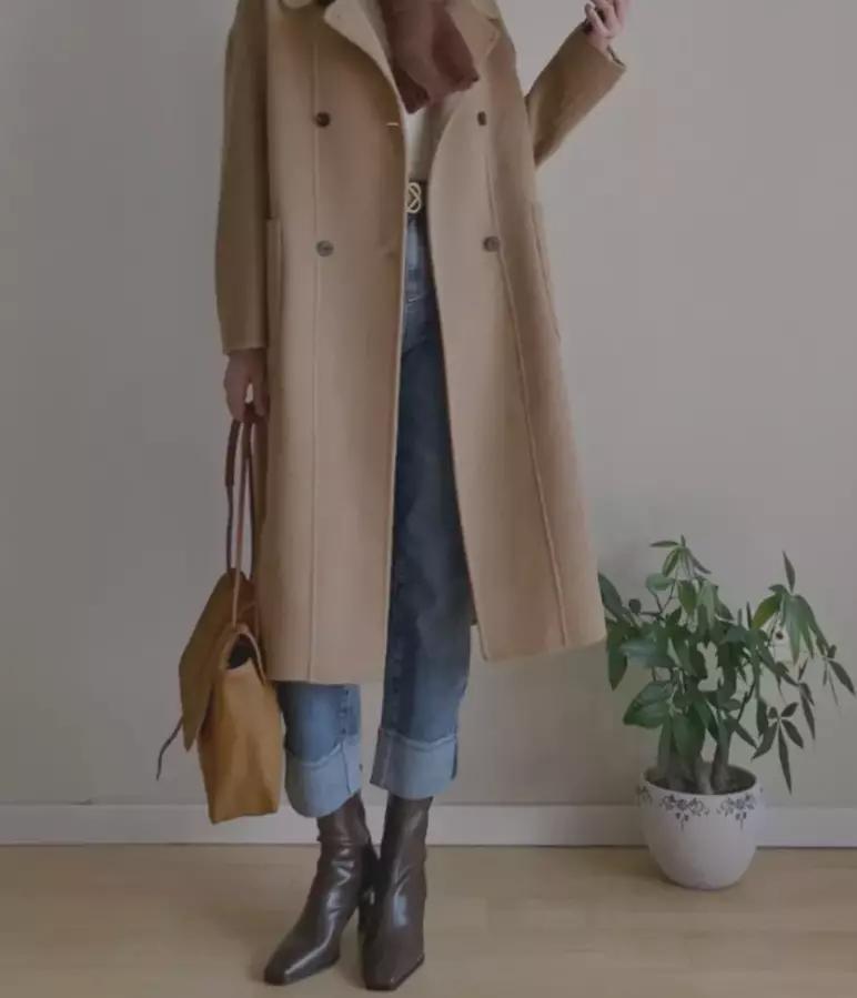 上了年纪的女人少穿这3种羽绒服,上了年纪的女装运动鞋