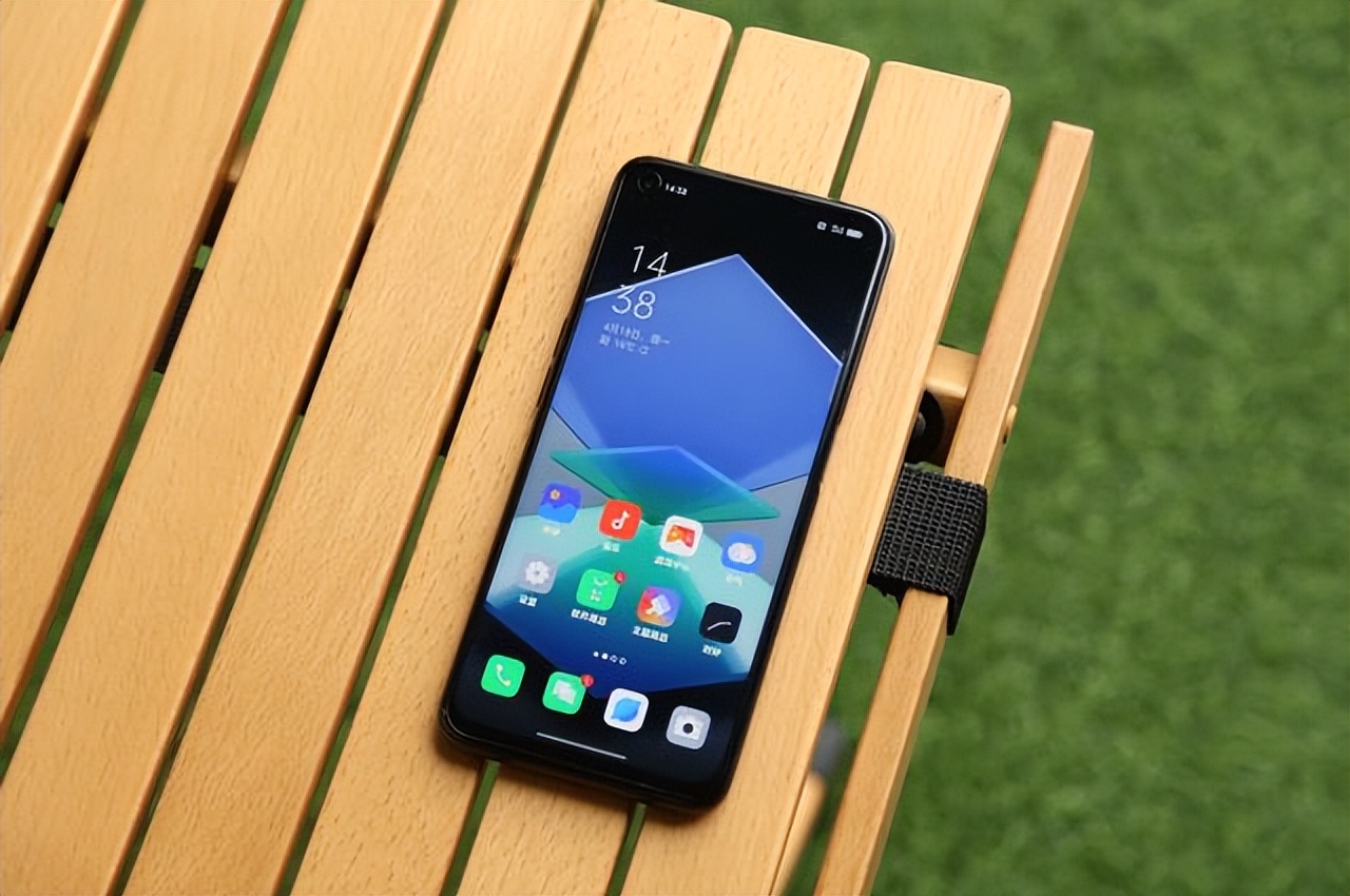 推荐4款1500元左右的手机,1500左右手机性价比高的手机推荐