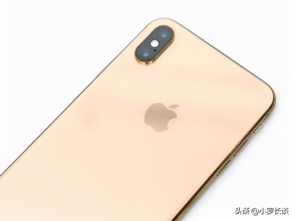 iOS15和双卡双待，现已跌至1789元，最便宜的iPhone