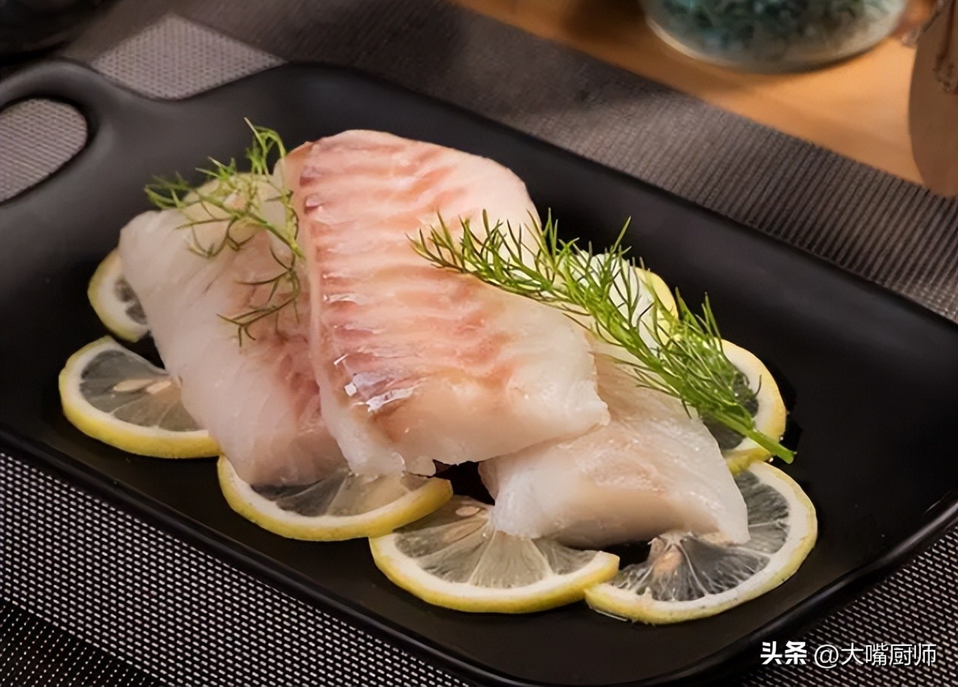 60岁以上老人多吃哪三种肉,中老年人要多吃什么肉