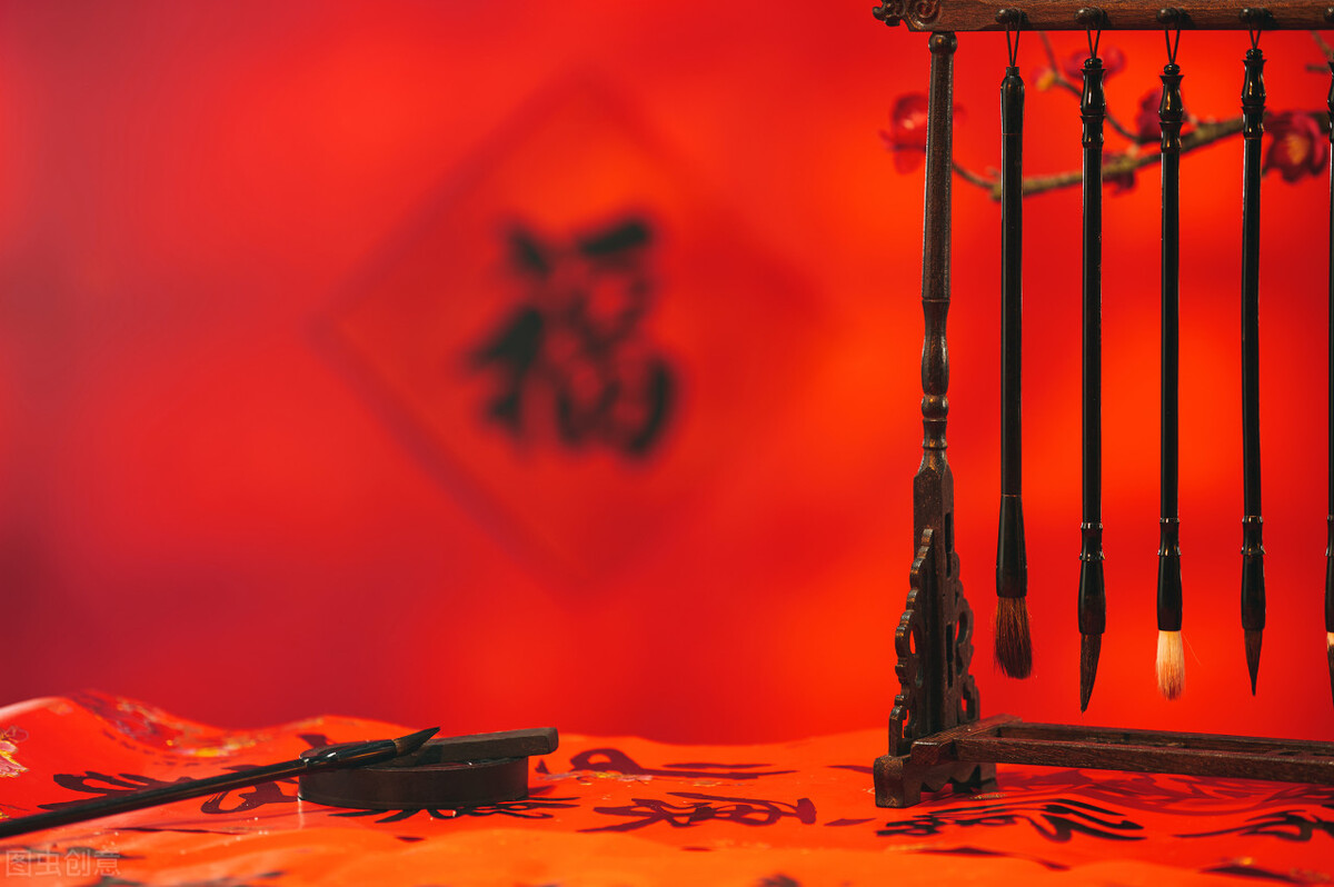 春联应该怎么贴才是正确的,春联怎么贴上联和下联