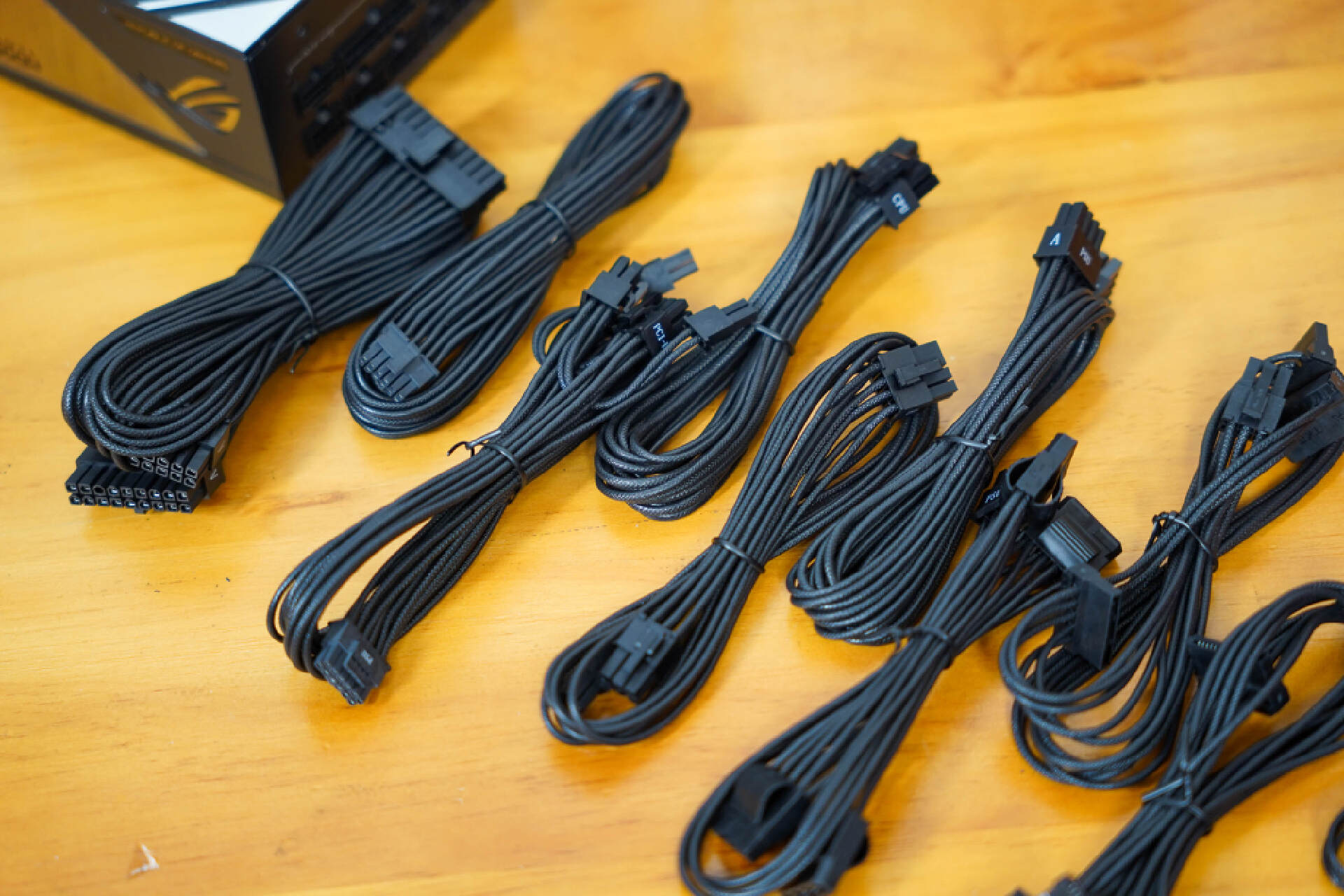 amd最新移动处理器锐龙7000,amd发布锐龙7000处理器价格