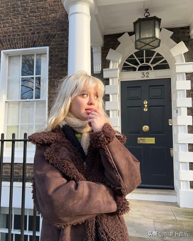 mileycyrus新单,mileycyrus多久出专辑好