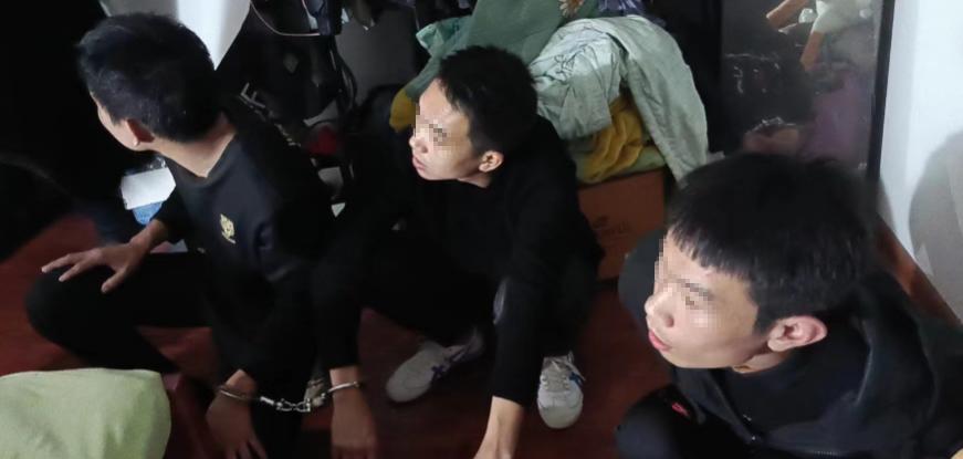 广西首例！吸食后致幻、自残……这种“上头*子烟电**”竟是新型*品毒**！