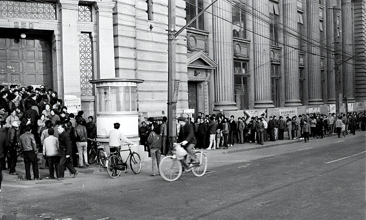 移动通信的发展史简述三个阶段,移动通信的发展史简介