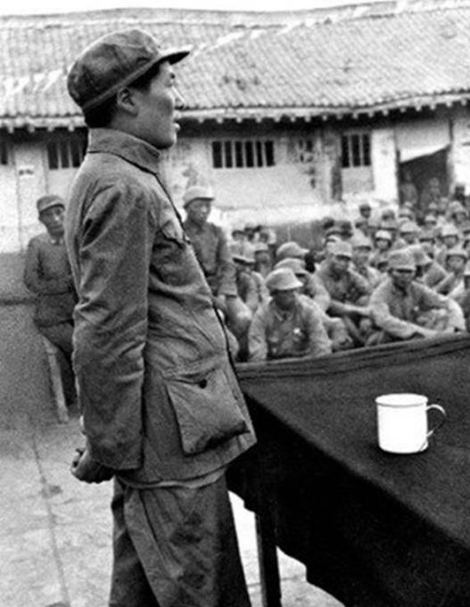 55年方强无法参加授衔,毛主席特意嘱托*荣臻聂**:你亲自去趟苏联吧