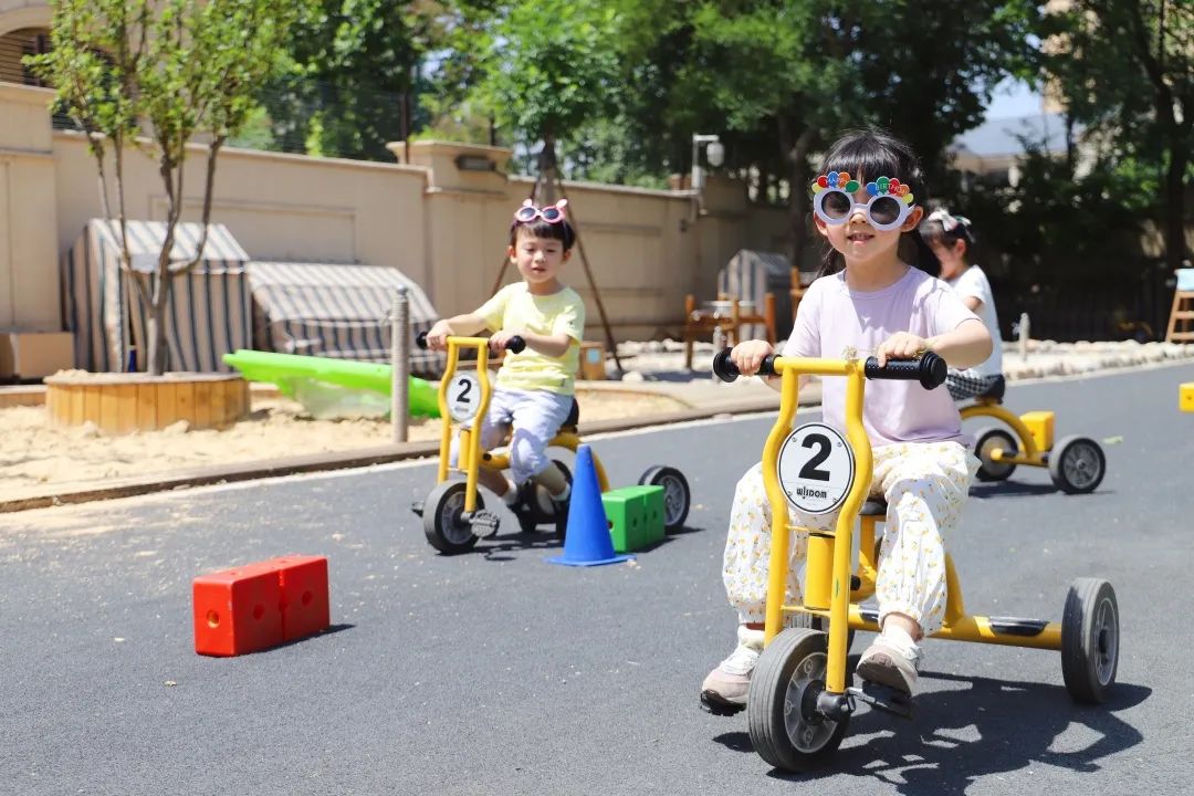 娴庡崡浜插瓙鍏竴,娴庡崡甯﹀瀛愯繃鍏竴