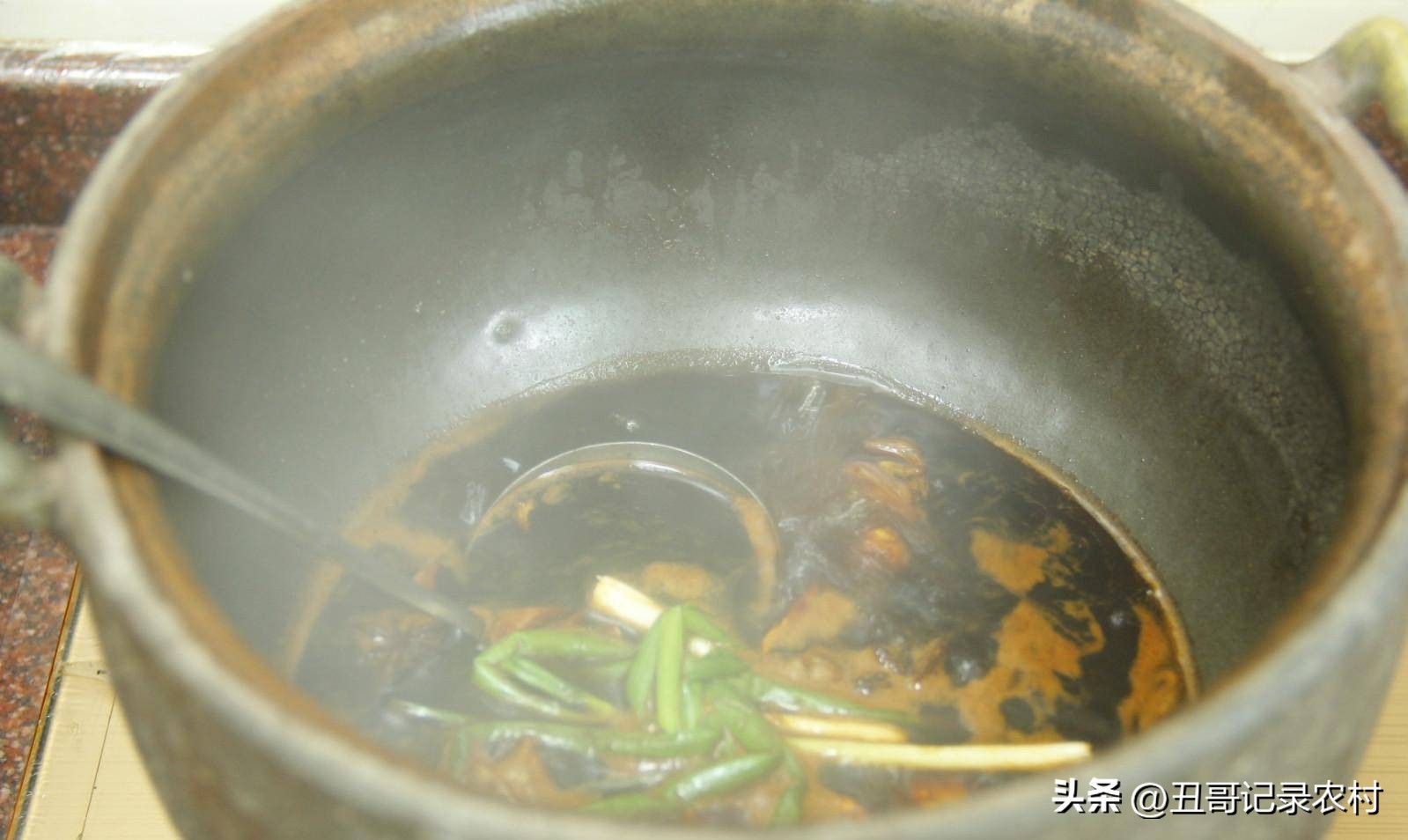 粤式电饭煲酱油鸡,雪鱼探店粤式酱油鸡