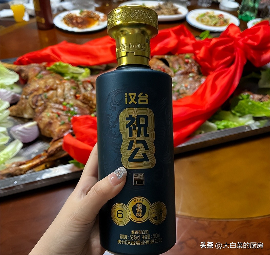 怪事！贵州人常喝的酒，并不是茅台，而是4款“平价酒”，为啥？