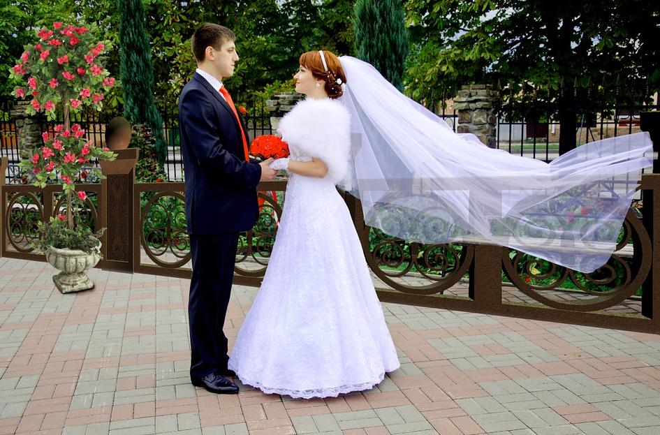 情商高的女人,在与人聊天时,懂得避开这三个话题