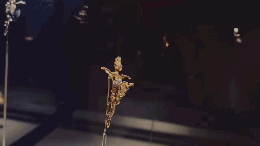 温莎公爵夫人珠宝展出,温莎公爵夫妻视频