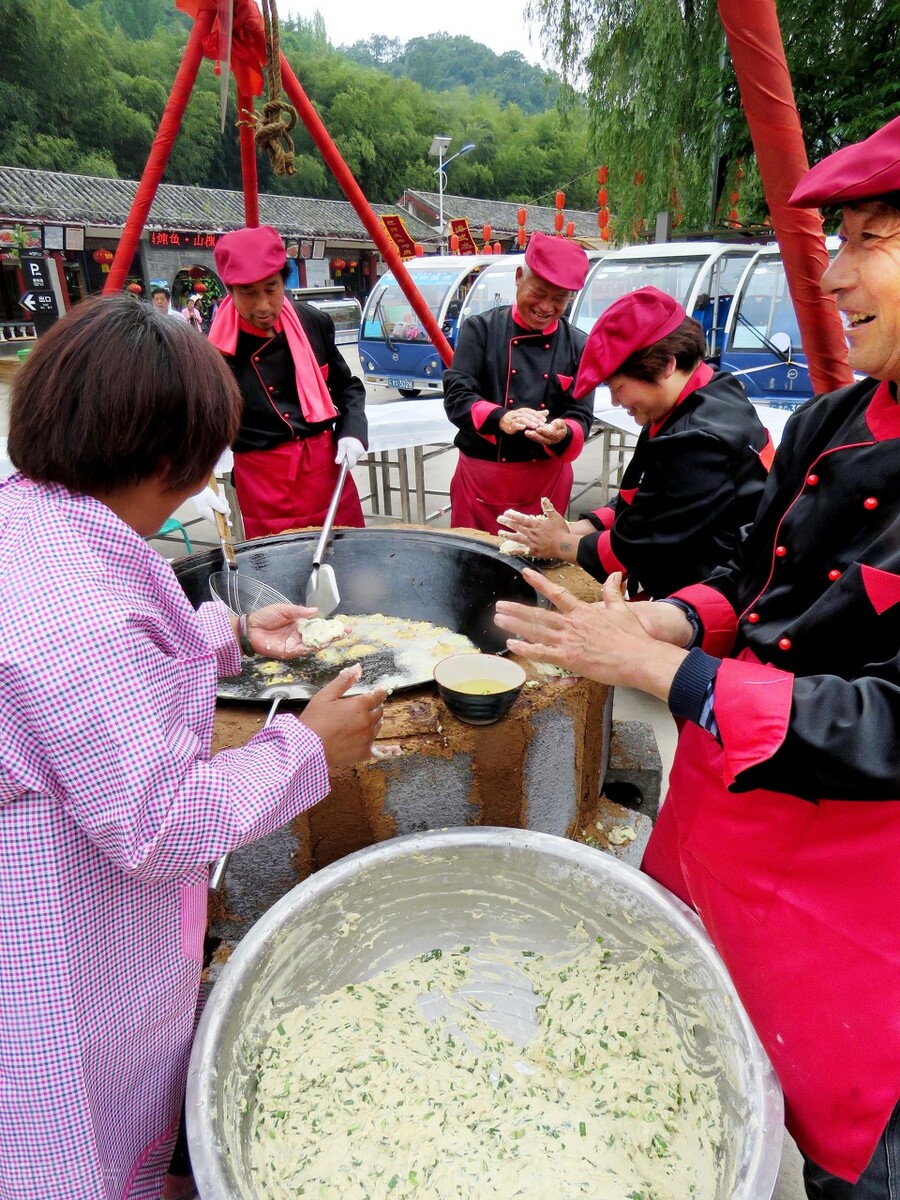 郭进拴重庆品火锅,郭进拴平湖春歌