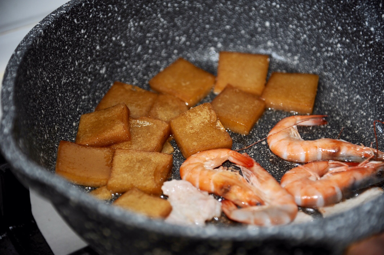 一块火锅底料怎么做麻辣烫,一块火锅底料怎么做冒菜