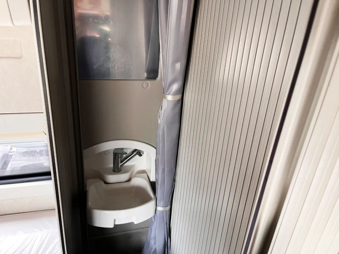 解放鹰途头等舱挡位介绍,解放鹰途头等舱4米2