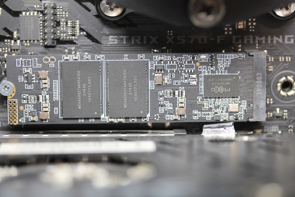 海康固态硬盘c4000啥颗粒,海康存储c40002tbssd固态硬盘