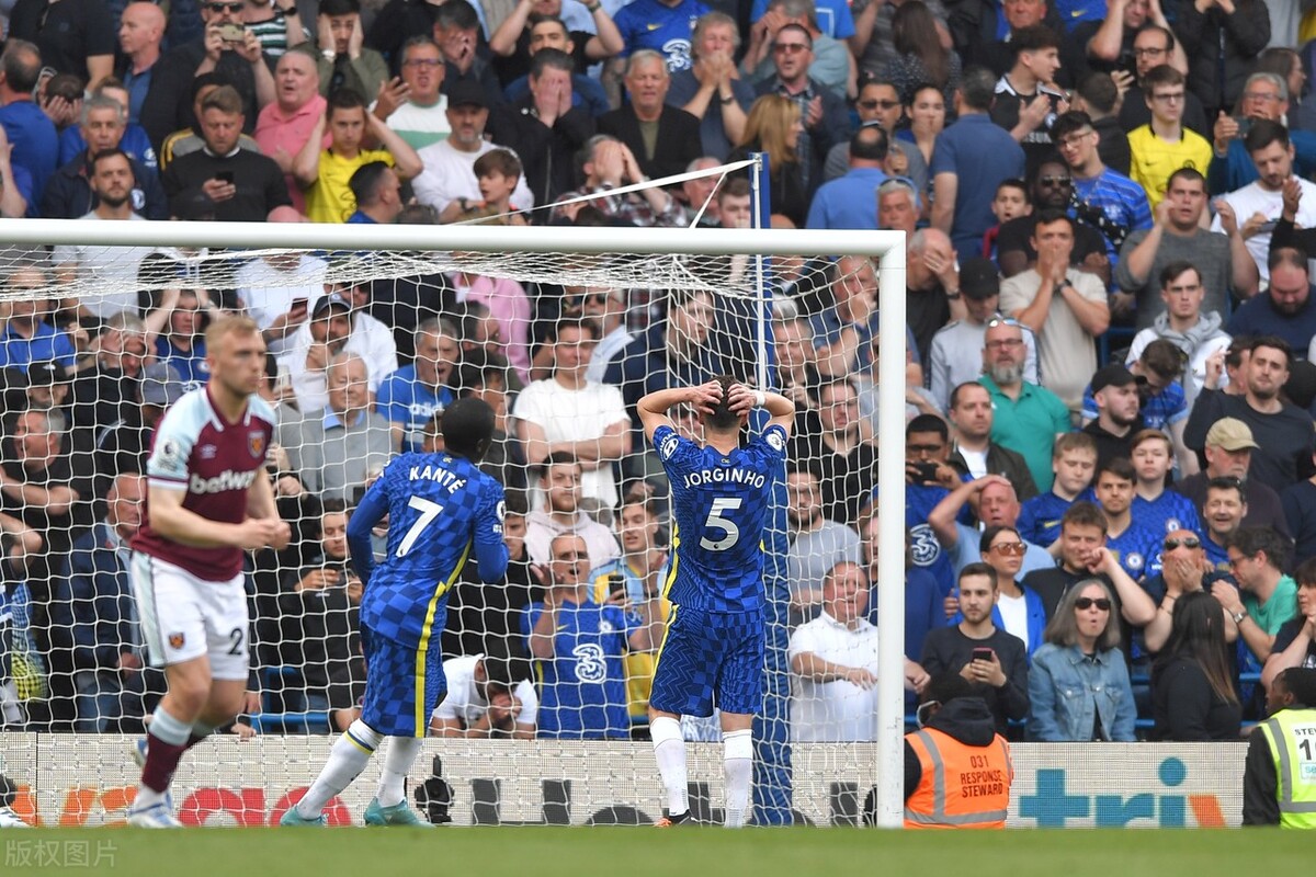 两个点球踢不进,实况踢点球技巧