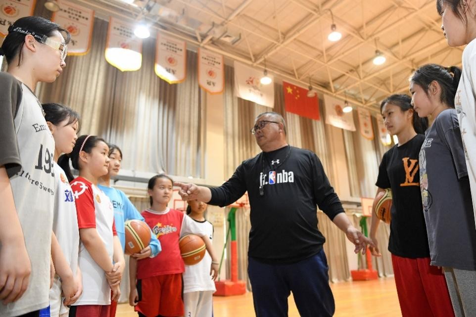 天津东丽区有支女子“灌篮高手”