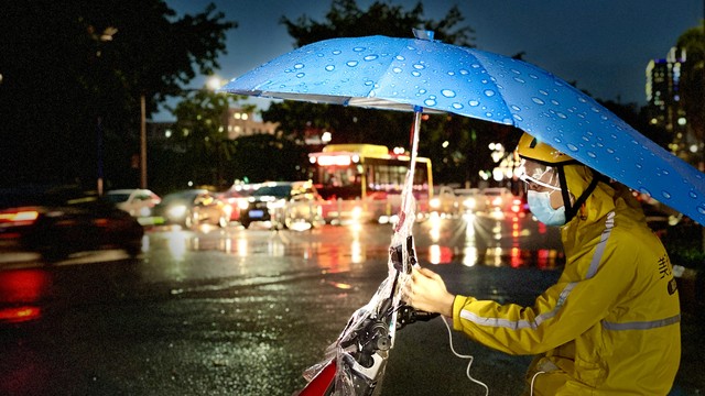 小伙月入6000背百万房贷耿耿于怀,小伙月入6千背百万房贷学说话