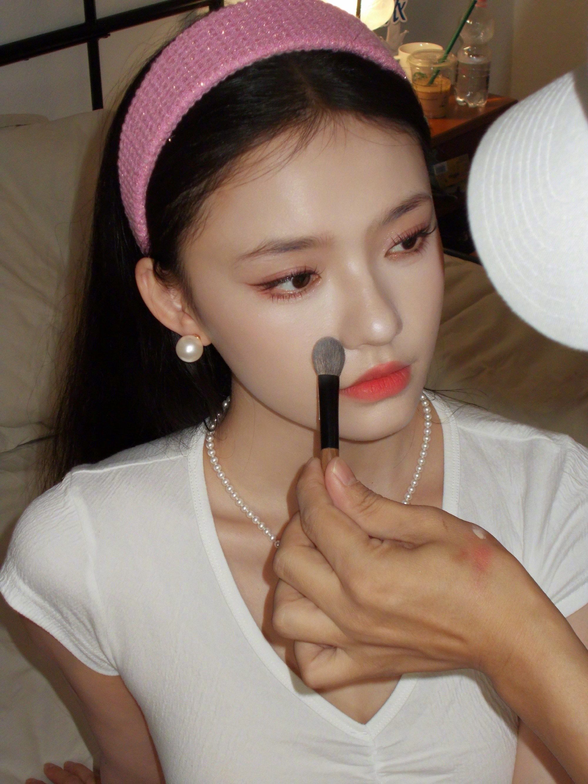 林允冠军体恤,林允白色裙子视频