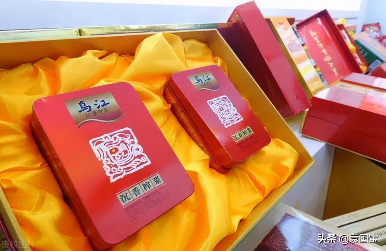 乌江榨菜靠哪款榨菜起死回生,传统乌江榨菜三腌三榨的方式方法