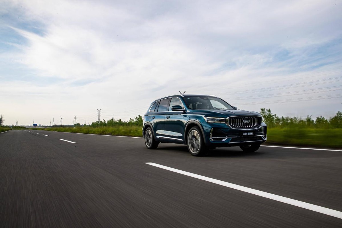 星越l智擎对比本田cr-v双擎,星越l对比cr-v驾驶感受