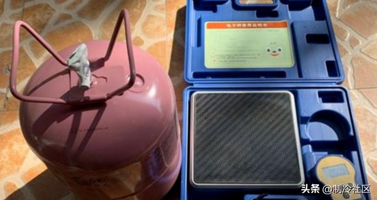 简述制冷剂的充注过程及注意事项,铜管加长制冷剂充注量计算公式