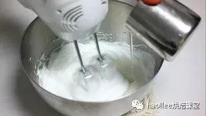 淡奶油打发的容器是要无水的吗,打发奶油的容器要无油无水吗