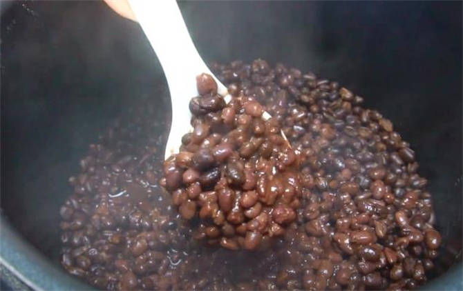 自制豆沙馅分享,自制豆沙需要提前泡豆子吗