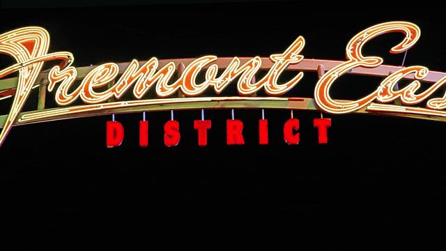 tclq10h电视玩ps5够用吗,tclq10hminiled大屏电视