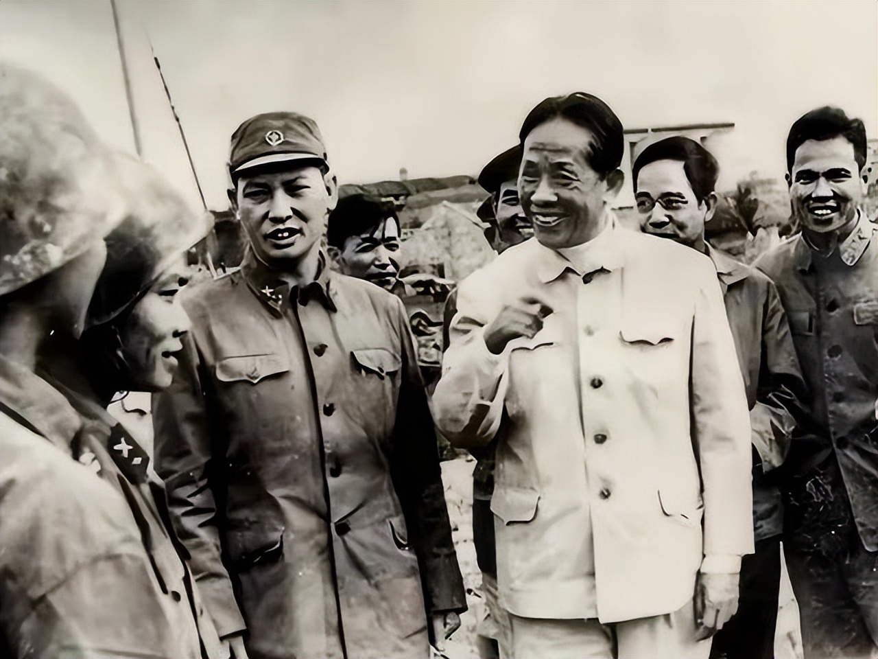 1977年黎笋访问中国,黎笋访问中国几次