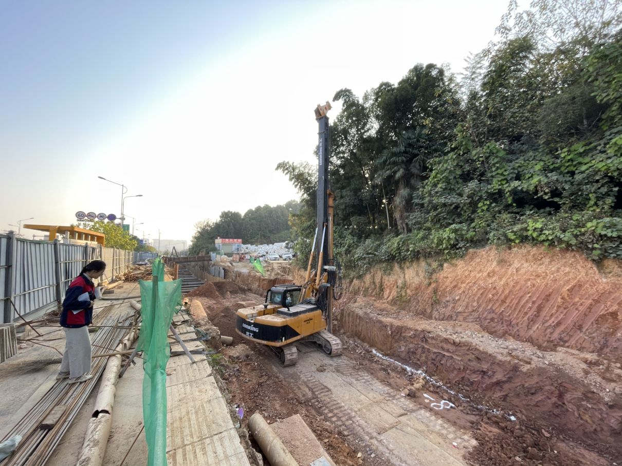 旋挖钻机钻头掉了怎么处理,旋挖钻机钻头断在孔里怎么办
