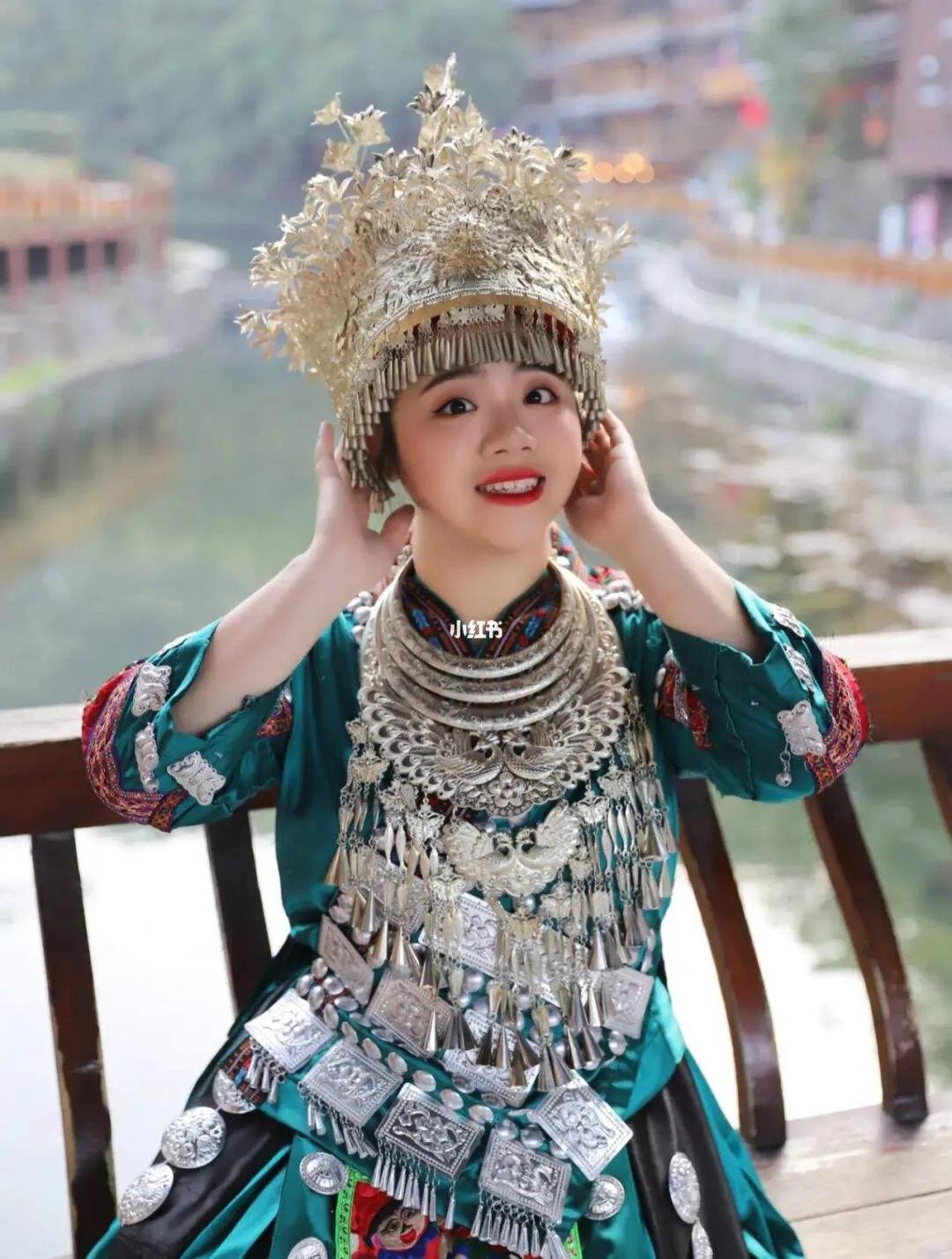 五十六个民族服饰大集锦,费青儿五十六个民族服饰合集