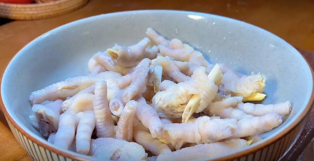 40岁以上的女人吃什么胶原蛋白好,吃什么样的胶原蛋白能让皮肤饱满