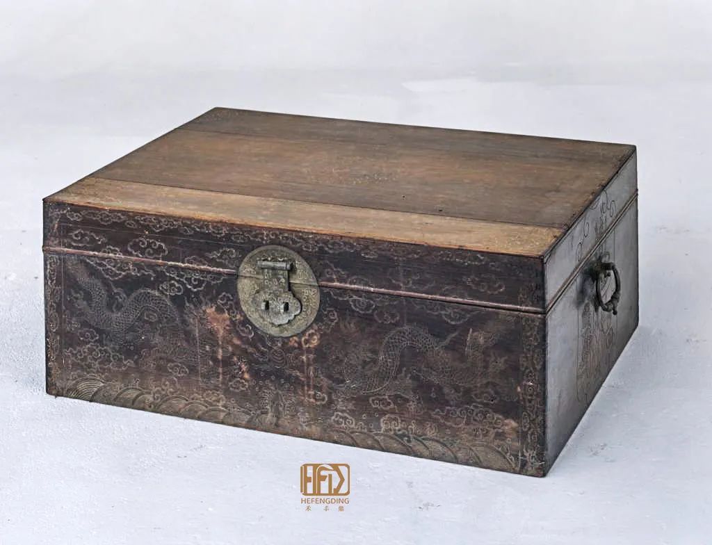 有各种款式的家具,小型实用性家具