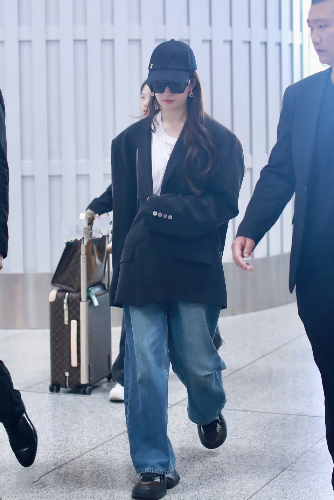 刘亦菲的运动装原图也太好看了吧,刘亦菲私服出行