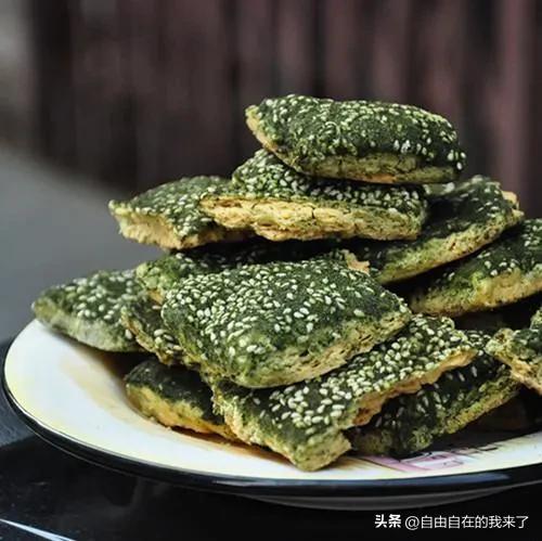 三十多年前，和老头恋爱时去奉化溪口游玩，买的爱的信物珍藏至今