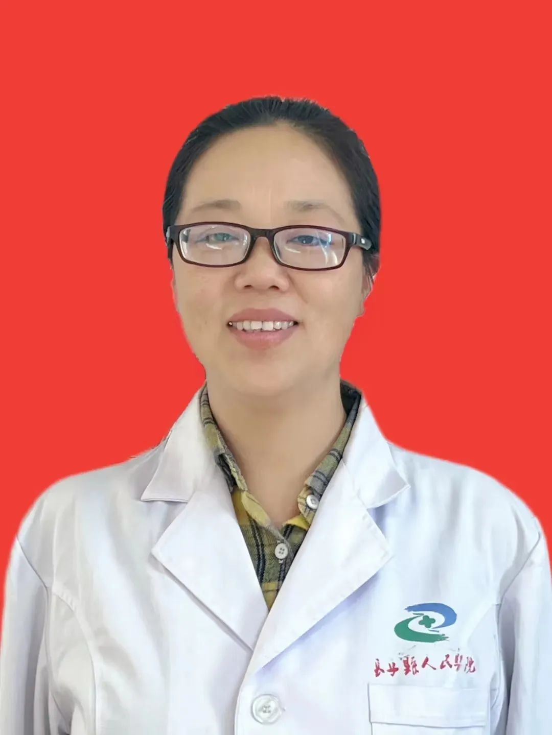 和平医院长子分院8月24日在同富村卫生室举办专家巡回义诊