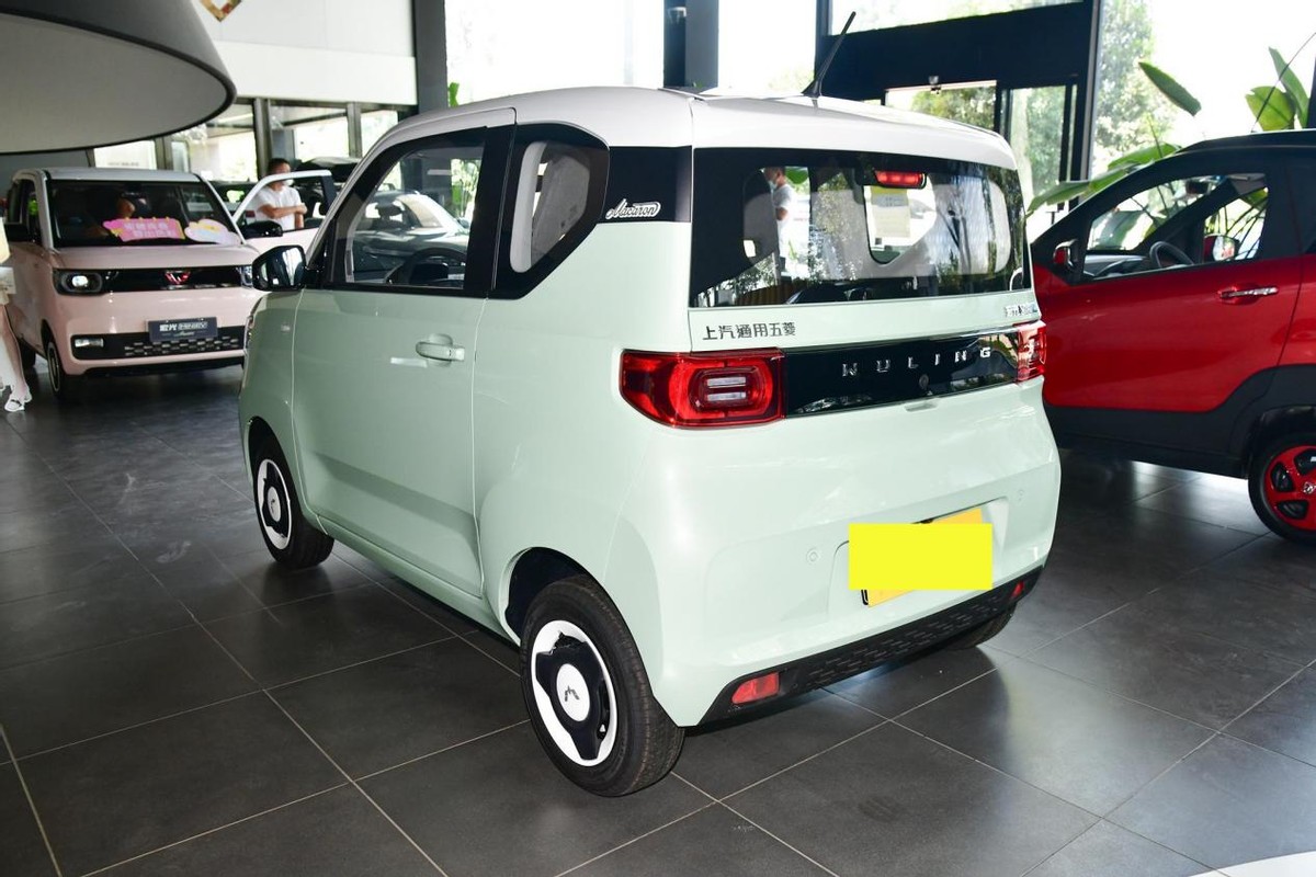 新国潮人民的代步车宏光miniev,国产代步自动挡二手车推荐