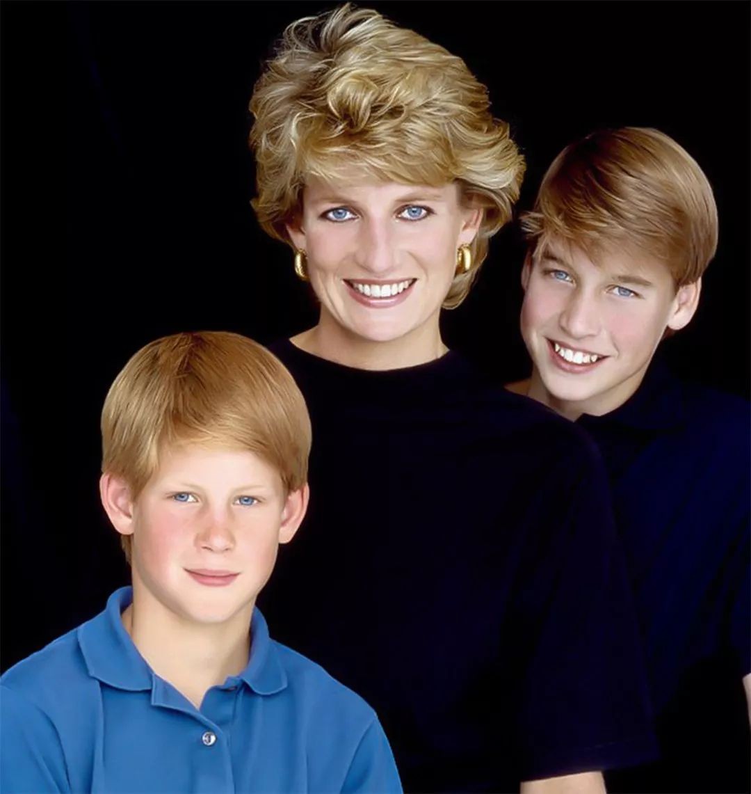 1997年,15岁威廉收到母亲送的生日礼物,3000块的手表他戴了25年