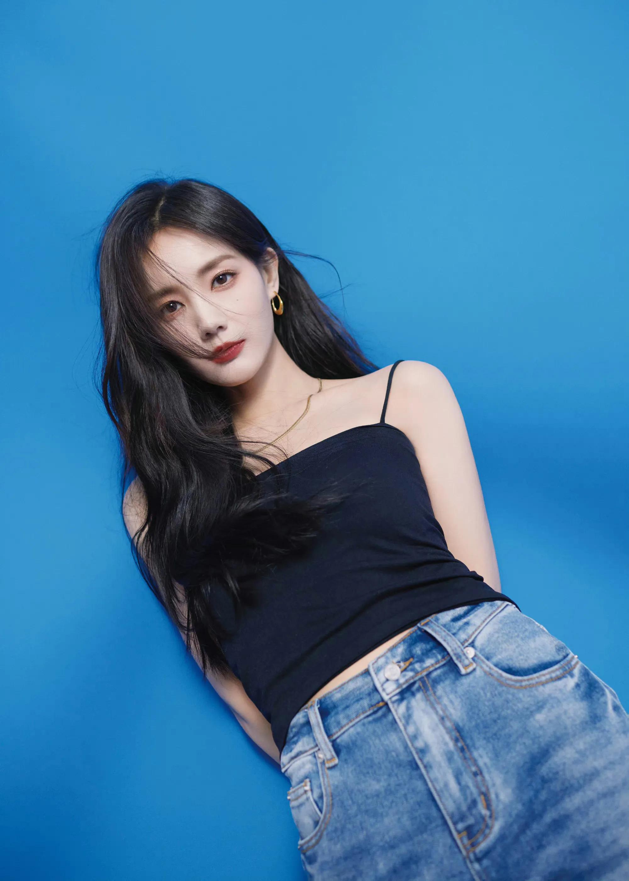 壁纸分享（192）期元气少女胡冰卿