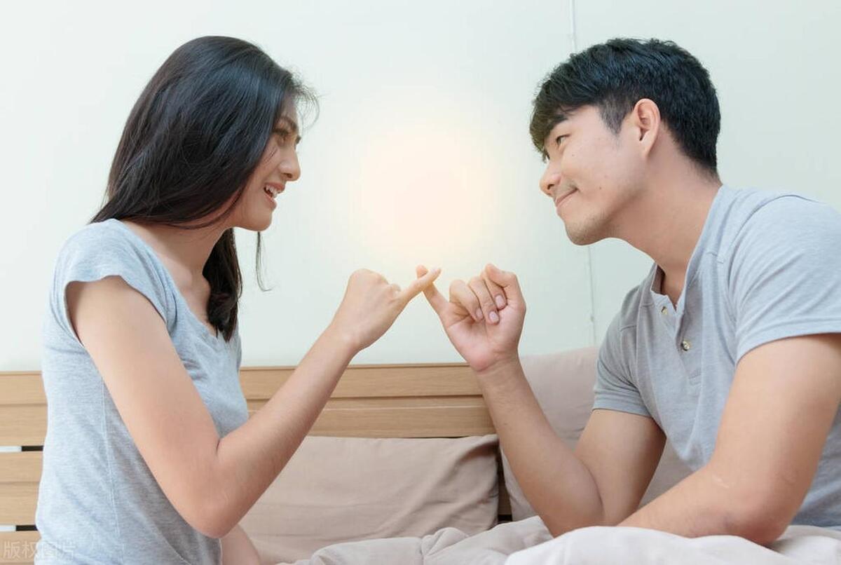 老婆对男人太冷淡了，男人应该怎么办，是否有解决办法？