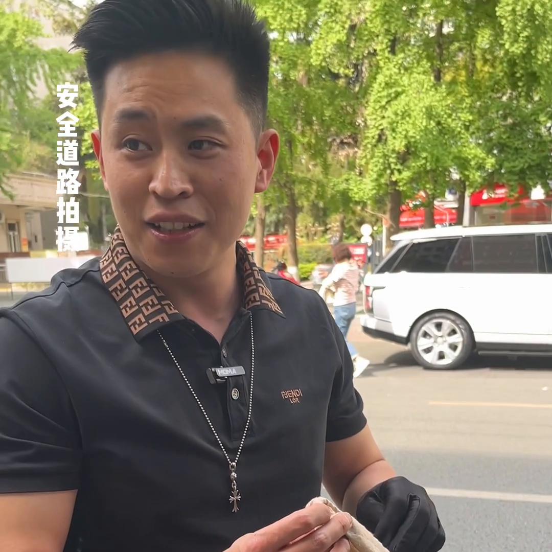 小姐姐也是非常的有性格，不拖不欠，换种方式还给他#volg